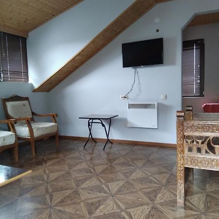 New Seti Guest House Местія Екстер'єр фото