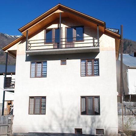New Seti Guest House Местія Екстер'єр фото